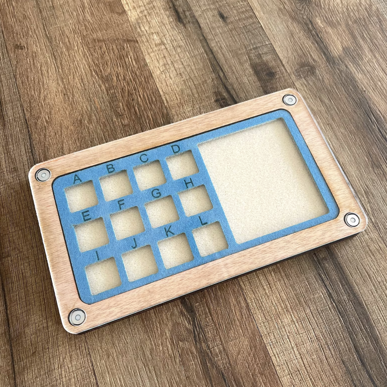 Bead organizer with lid 12 compartments